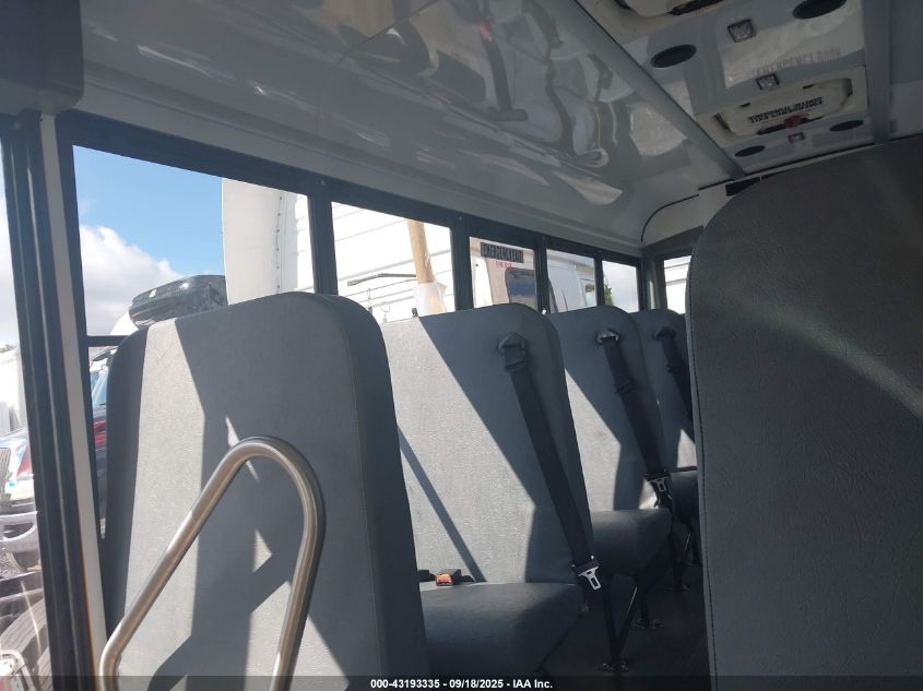 2023 GMC Savana Cutaway Work Van VIN: 1GD37SB73P1133317 Lot: 43193335