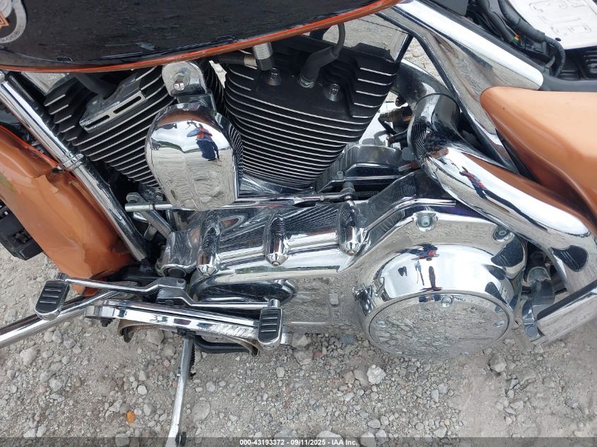 2008 Harley-Davidson Flhx 105Th Anniversary Edition VIN: 1HD1KB4428Y649110 Lot: 43193372