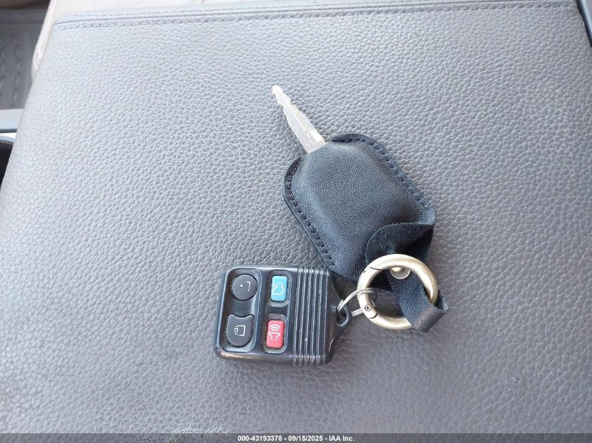 2007 Ford Expedition Xlt VIN: 1FMFU165X7LA35852 Lot: 43193378