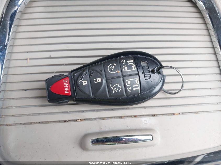 2011 Dodge Grand Caravan Crew VIN: 2D4RN5DG5BR710388 Lot: 43193392