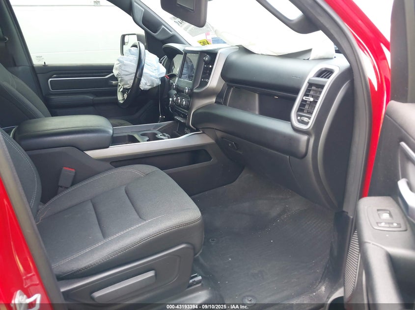 2020 RAM 1500 BIG HORN  4X2 5'7 BOX - 1C6RREFM3LN289359