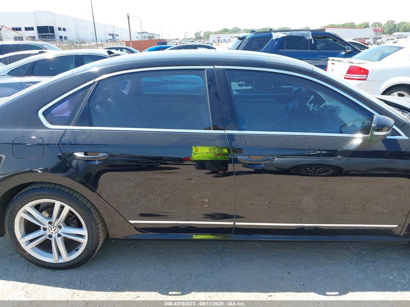 2015 VOLKSWAGEN PASSAT 1.8T SE 1VWBS7A37FC055263