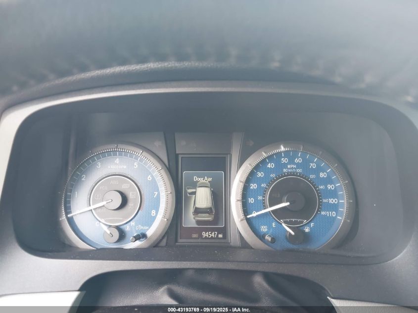 2017 Toyota Sienna Xle 8 Passenger VIN: 5TDYZ3DC2HS872624 Lot: 43193769