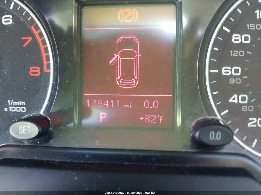 2011 AUDI Q5 2.0T PREMIUM · Фото 7