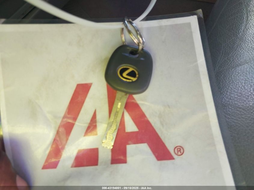 2005 Lexus Lx 470 VIN: JTJHT00W553553373 Lot: 43194001