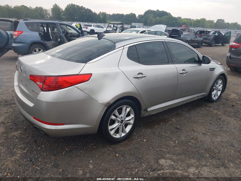 KNAGN4A67B5162477 2011 KIA OPTIMA photo no. 4