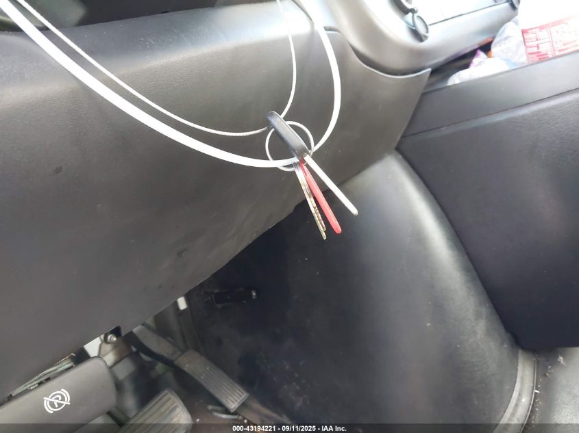 2015 Chevrolet Express Cutaway 4500 VIN: 1GB6G5CG9F1141975 Lot: 43194221