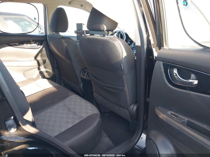 2018 NISSAN ROGUE SPORT SV - JN1BJ1CR3JW284327