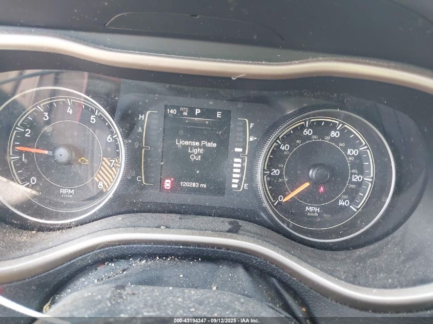 2015 Jeep Cherokee Latitude VIN: 1C4PJMCS5FW572218 Lot: 43194347