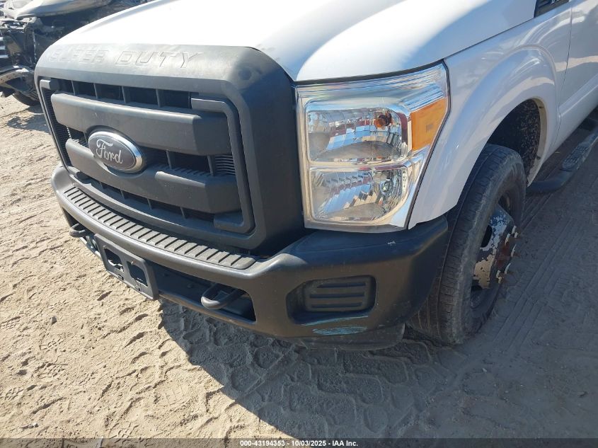 2012 Ford F-350 Chassis Xl VIN: 1FDRF3G61CEC35169 Lot: 43194353