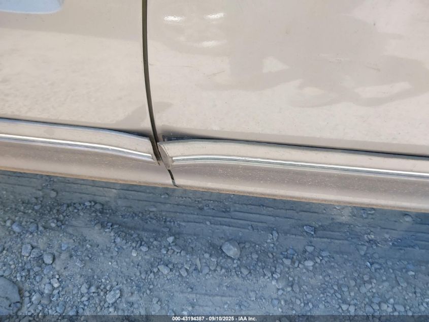 1995 Mercury Grand Marquis Gs VIN: 2MELM74W1SX677232 Lot: 43194387