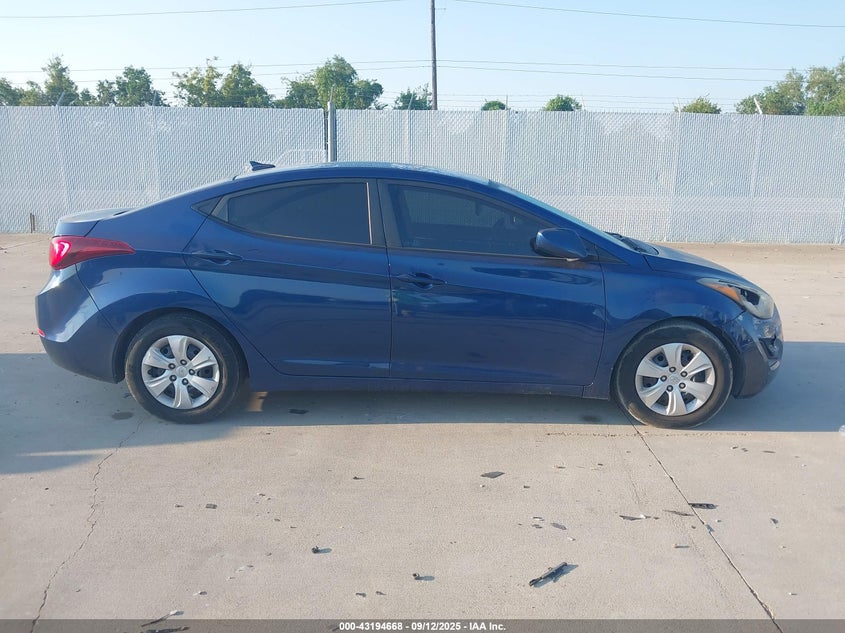 2016 HYUNDAI ELANTRA SE - 5NPDH4AE6GH731217