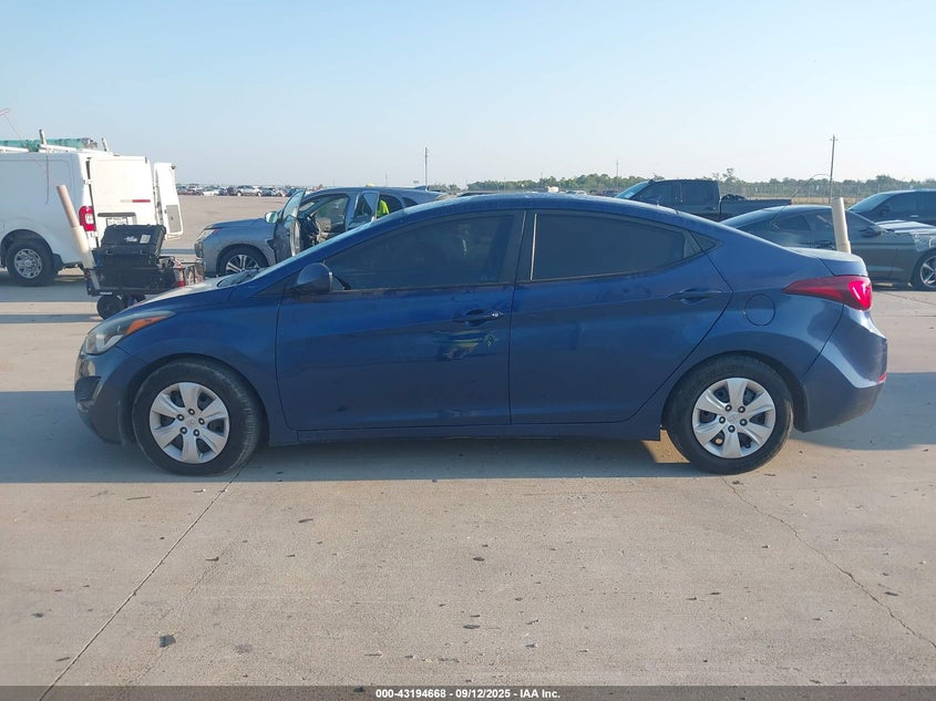 2016 HYUNDAI ELANTRA SE - 5NPDH4AE6GH731217