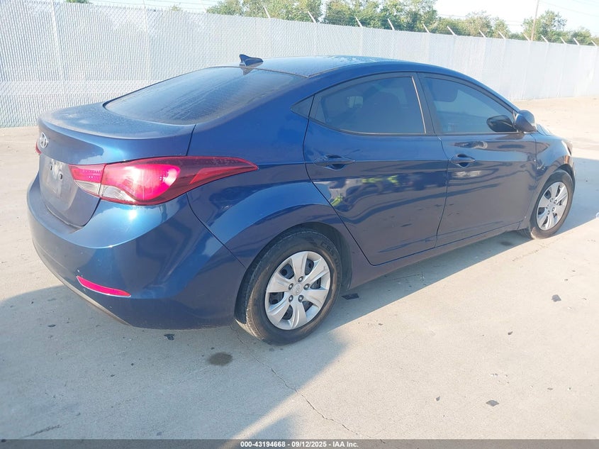 2016 HYUNDAI ELANTRA SE - 5NPDH4AE6GH731217
