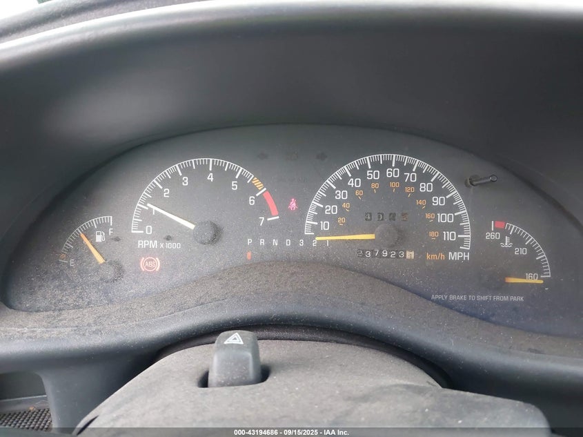 2000 Pontiac Grand Prix Se VIN: 1G2WJ52J8YF206447 Lot: 43194686