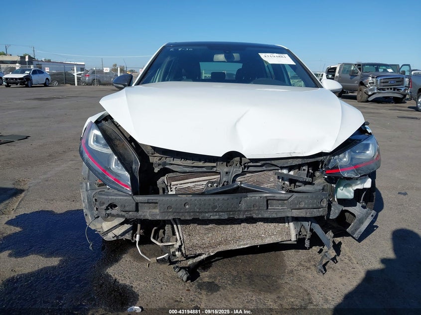 2016 VOLKSWAGEN GOLF GTI SE W/PERFORMANCE PACKAGE 4-DOOR - 3VW447AU0GM033598