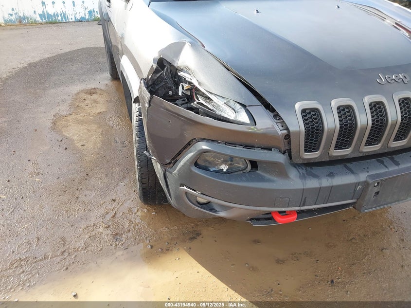 2016 Jeep Cherokee Trailhawk VIN: 1C4PJMBS8GW133713 Lot: 43194940