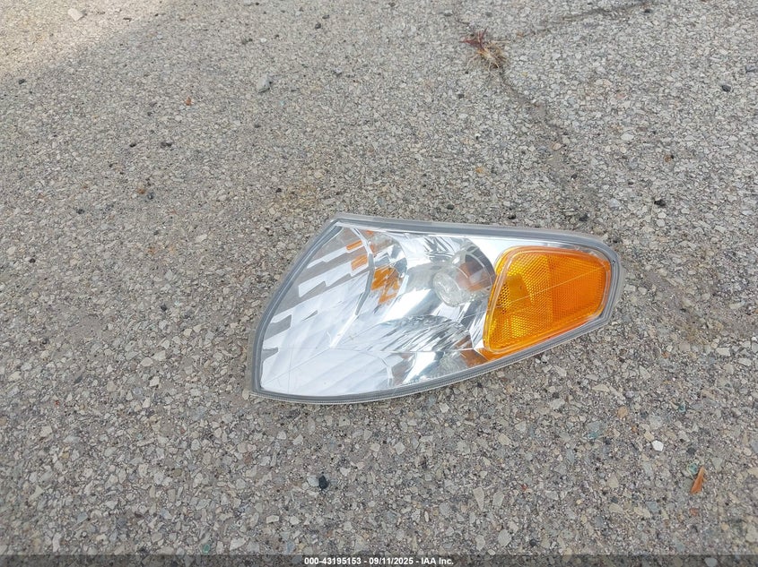 2002 Mazda 626 Lx VIN: 1YVGF22C725284629 Lot: 43195153