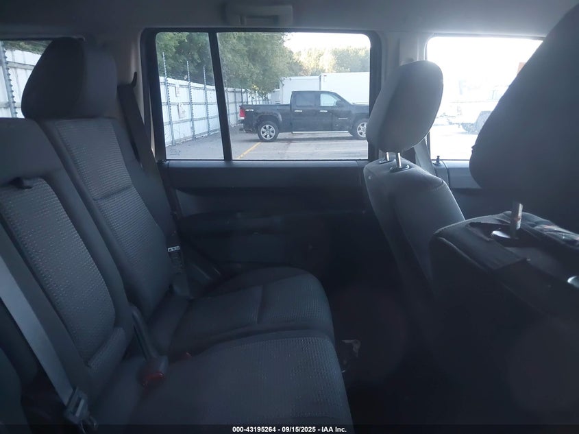 2008 Jeep Commander Sport VIN: 1J8HG48K98C108194 Lot: 43195264