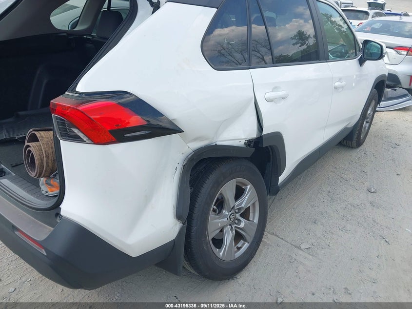 2025 TOYOTA RAV4 XLE 2T3W1RFV6SC308658