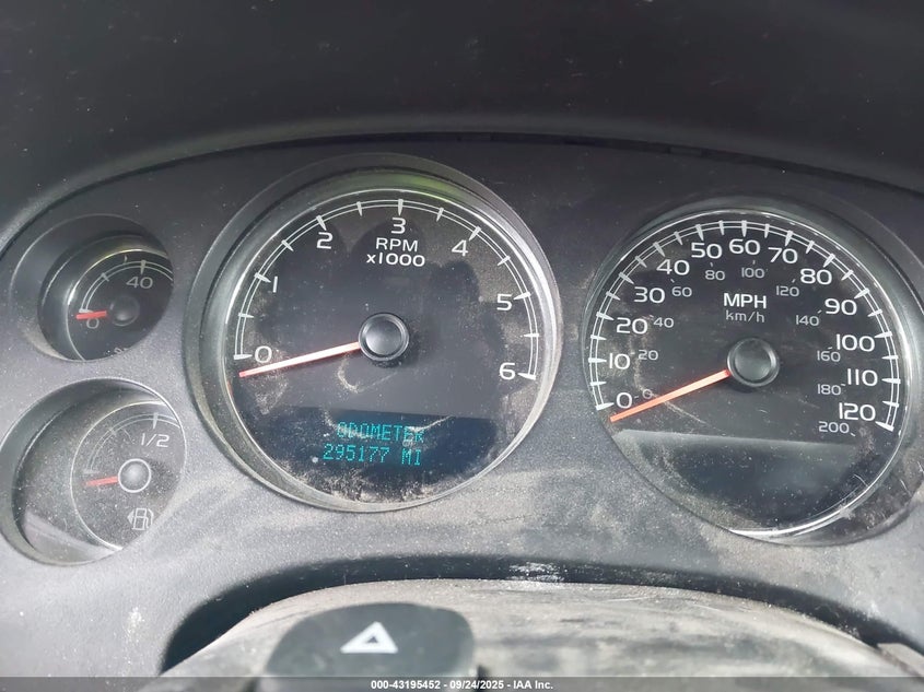 2008 Chevrolet Tahoe Ltz VIN: 1GNFK13038J179704 Lot: 43195452