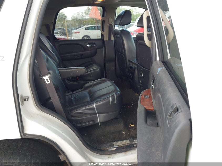 2008 Chevrolet Tahoe Ltz VIN: 1GNFK13038J179704 Lot: 43195452