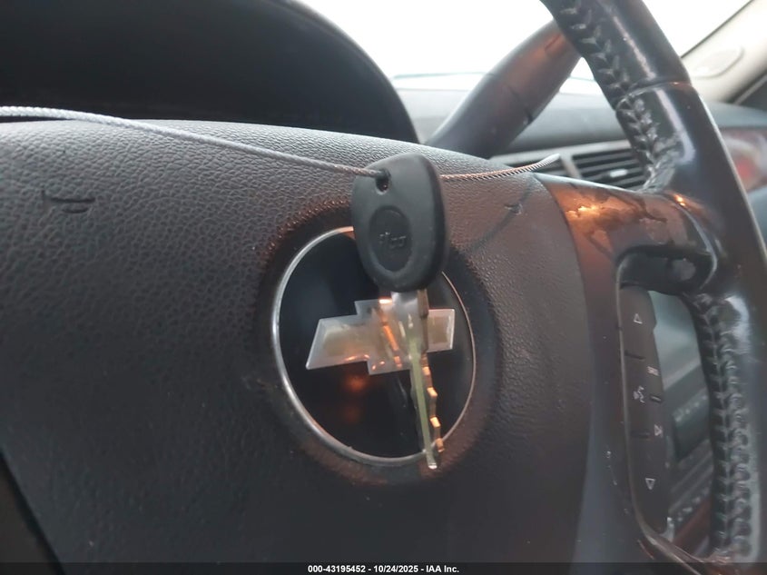 2008 Chevrolet Tahoe Ltz VIN: 1GNFK13038J179704 Lot: 43195452