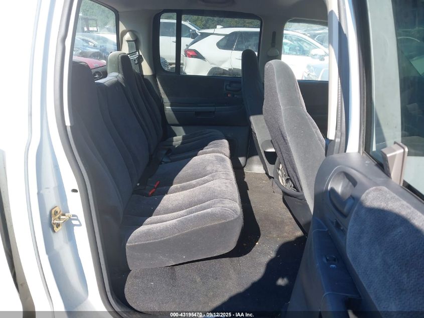 2002 Dodge Dakota Sport VIN: 1B7HL38N92S558657 Lot: 43195470