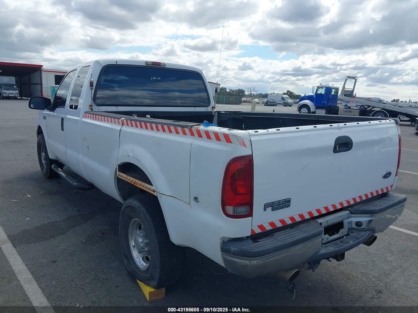 1FTNX20LX3EB96981 2003 FORD F250 photo no. 3