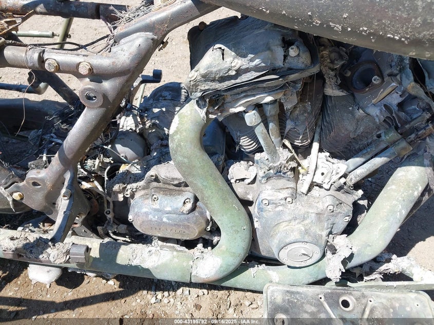 2011 Harley-Davidson Flhtcu VIN: 1HD1FC411BB642076 Lot: 43195792