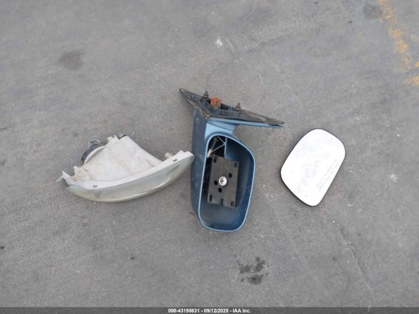 2002 Toyota Camry Se VIN: 4T1BE32KX2U581637 Lot: 43195831