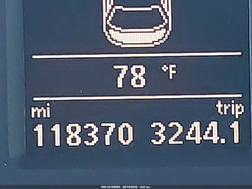 2015 VOLKSWAGEN PASSAT 1.8T SPORT - 1VWBT7A34FC079887