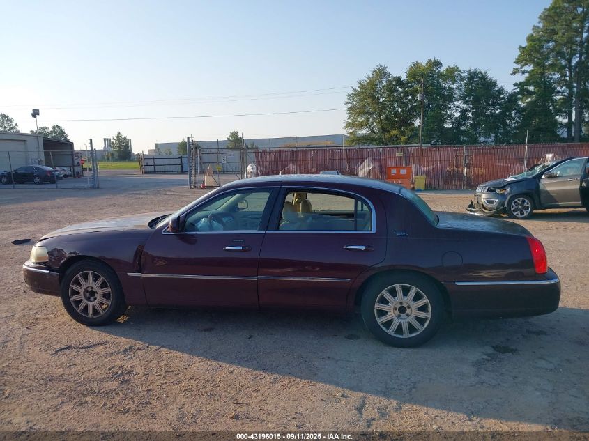 2008 Lincoln Town Car Signature Limited VIN: 2LNHM82V18X648714 Lot: 43196015