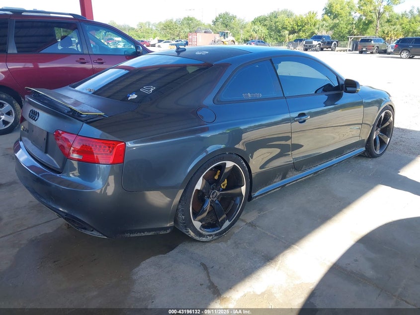 Vin: wuac6afr7da901523, lot: 43690570, audi rs 5 4.2 20134