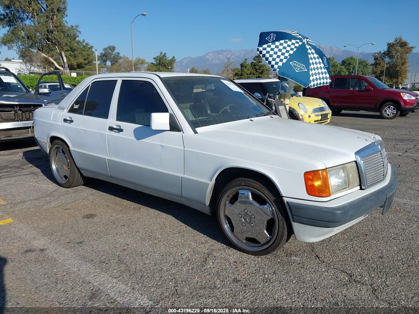 WDBDA29D8PG037524 MERCEDES-BENZ 190 Photo 1