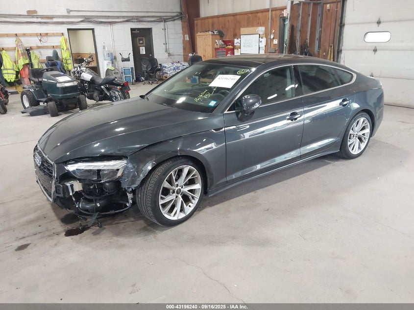 Vin: waucbcf5xpa045301, lot: 43690678, audi a5 sportback premium plus 40 tfsi quattro s tronic 20232