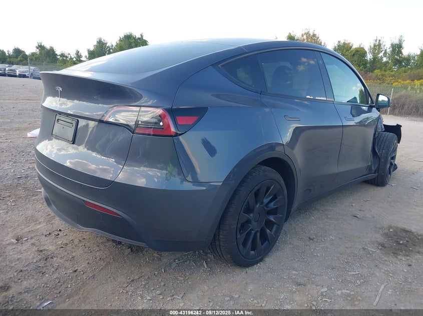2023 Tesla Model y Awd long Range Dual Motor All-wheel Drive Blue Lot 111043196242 Vin 7SAYGDEE2PF752100