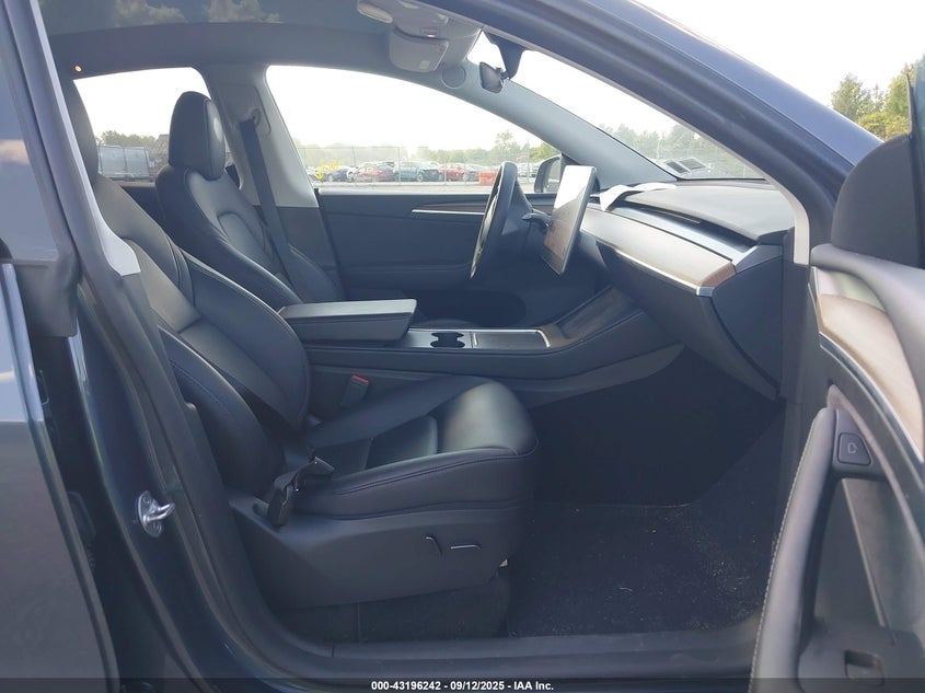 2023 Tesla Model y Awd long Range Dual Motor All-wheel Drive Blue Lot 111043196242 Vin 7SAYGDEE2PF752100