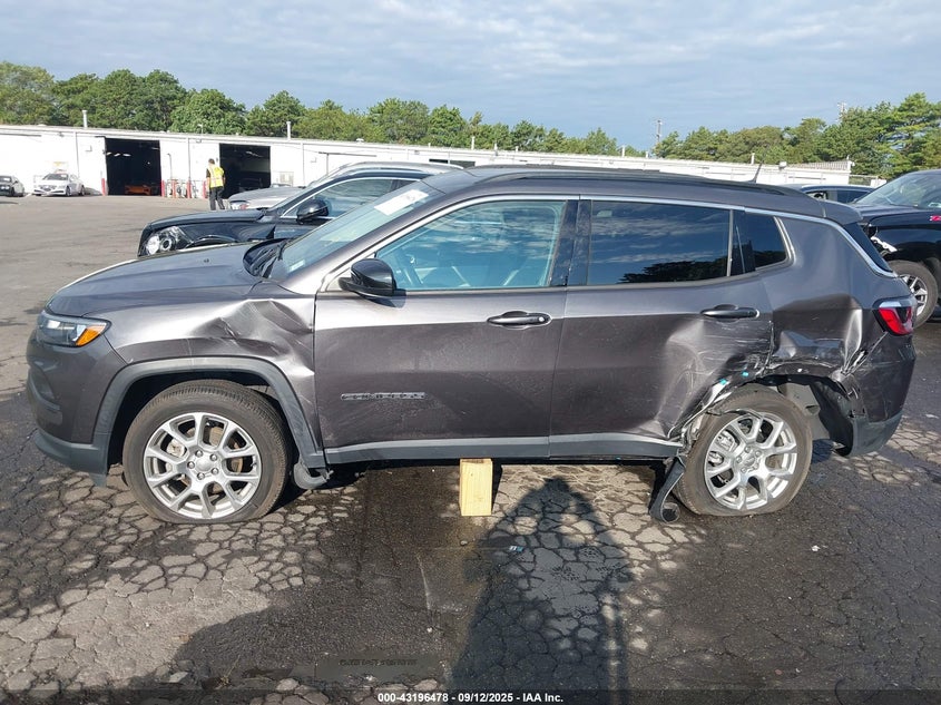 2022 JEEP COMPASS LATITUDE LUX 4X4 - 3C4NJDFB6NT181098
