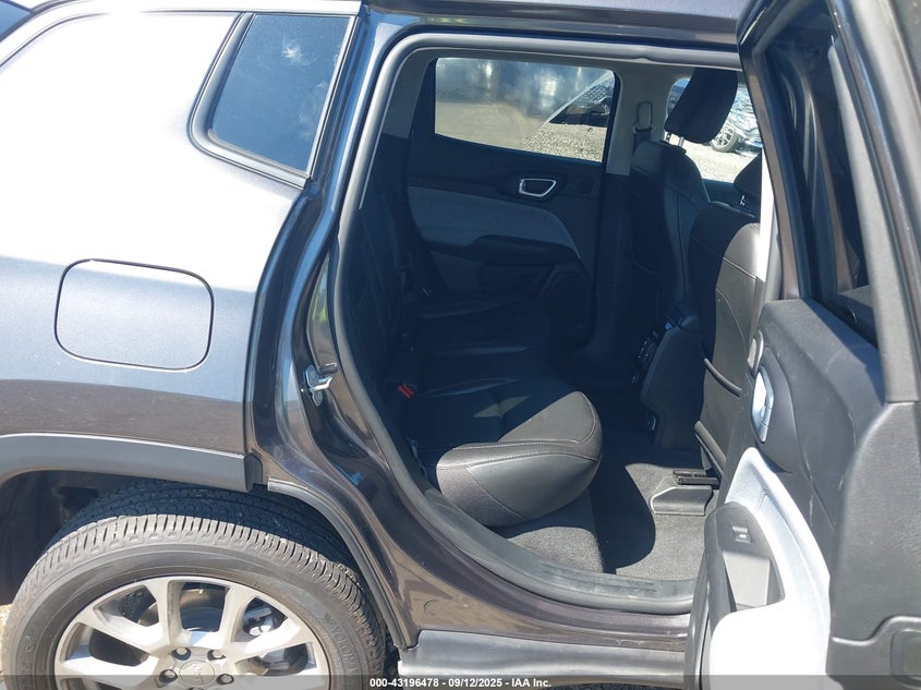 2022 JEEP COMPASS LATITUDE LUX 4X4 - 3C4NJDFB6NT181098