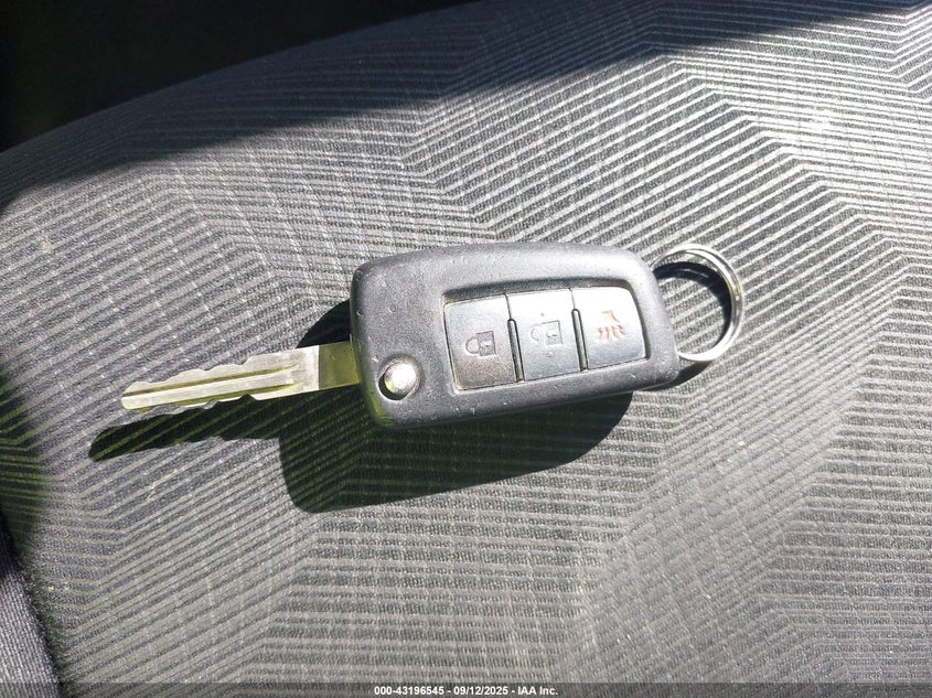 2015 NISSAN ROGUE S - 5N1AT2MKXFC864348