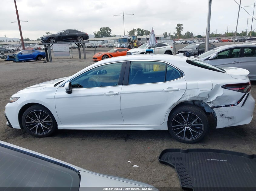 2021 TOYOTA CAMRY SE - 4T1G11AK6MU573724