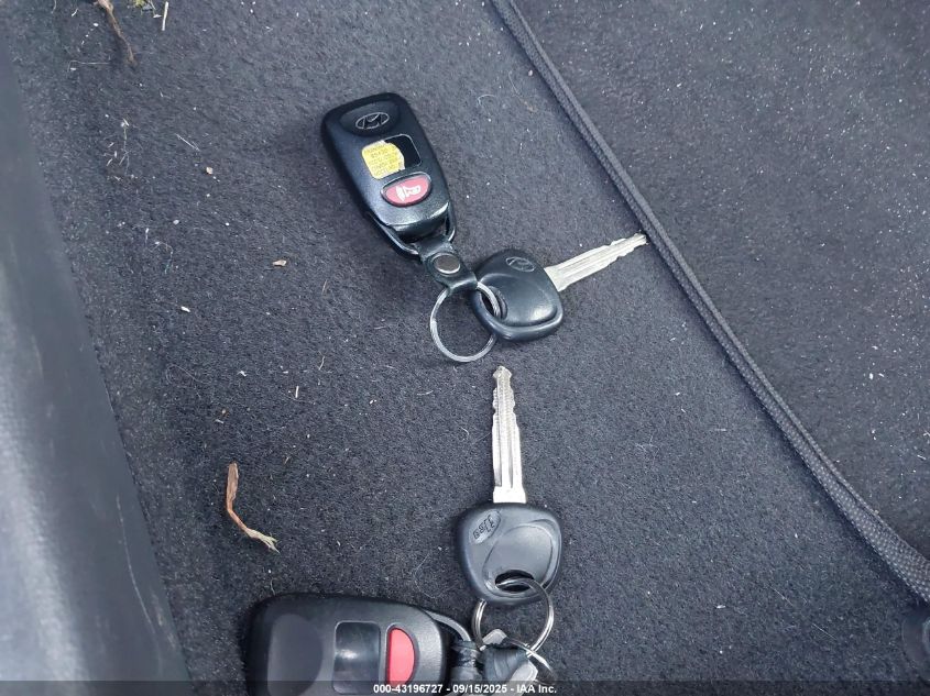 2007 Hyundai Elantra Gls/Se/Limited VIN: KMHDU46D77U266427 Lot: 43196727