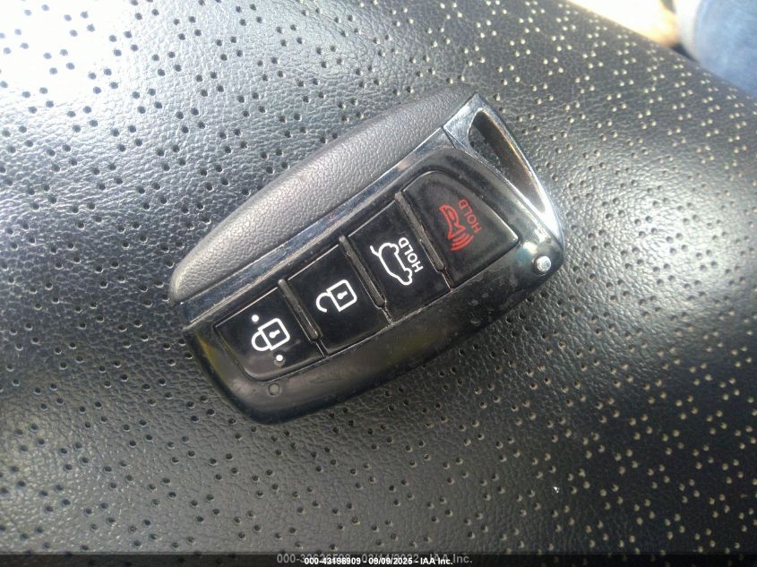 2013 Hyundai Santa Fe Sport 2.0T VIN: 5XYZU3LA7DG073688 Lot: 43196909