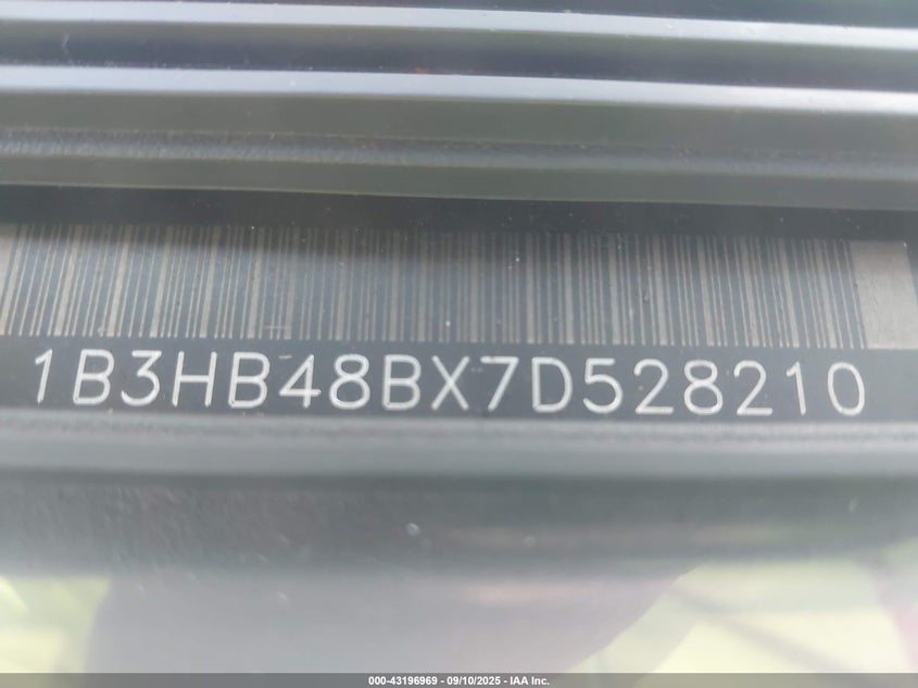 2007 Dodge Caliber Sxt VIN: 1B3HB48BX7D528210 Lot: 43196969