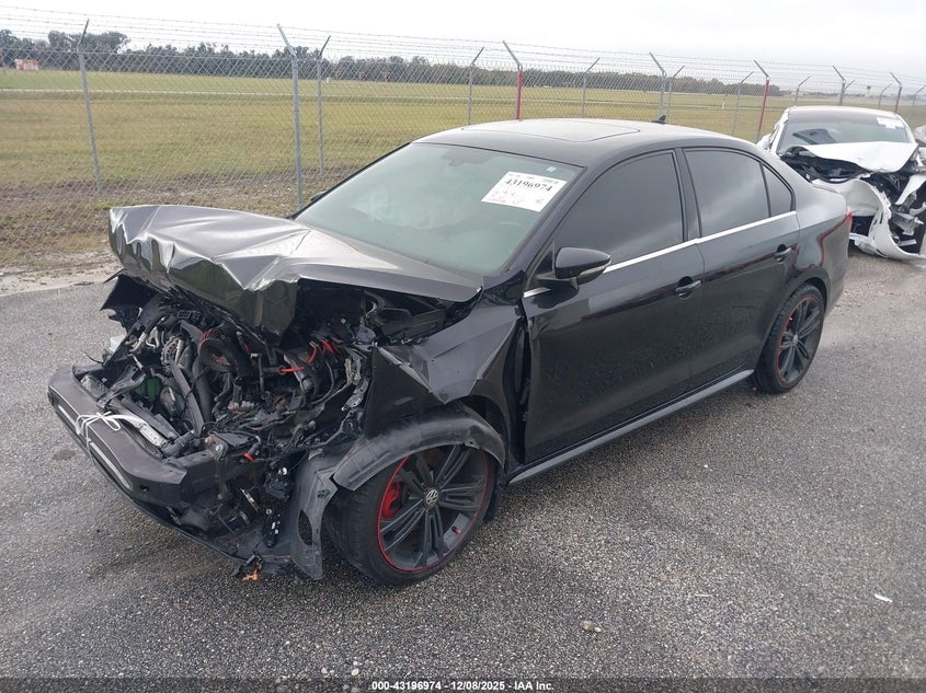 3VW5S7AJ3FM402498 2015 VOLKSWAGEN JETTA photo no. 2