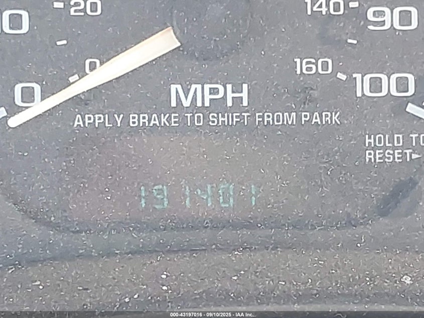 2002 Chevrolet Tahoe Ls VIN: 1GNEC13V92R319204 Lot: 43197016