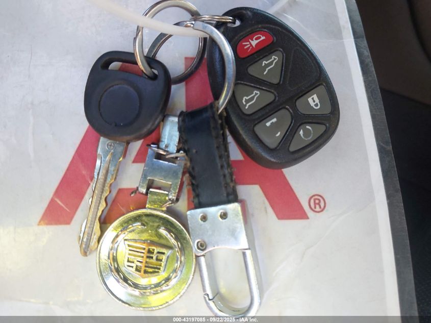 2007 Cadillac Escalade Standard VIN: 1GYEC63887R388340 Lot: 43197085