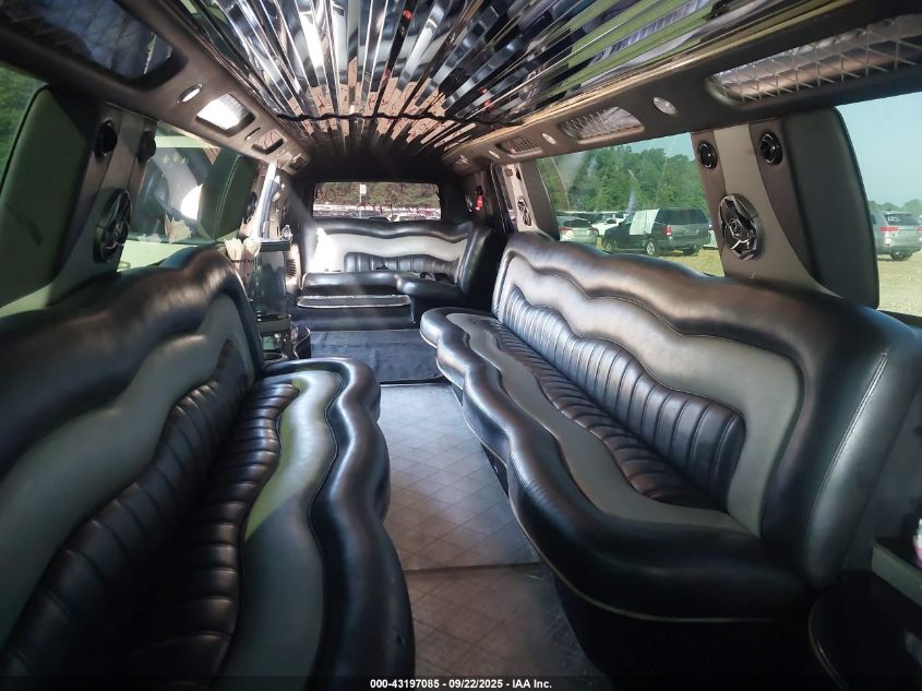 2007 Cadillac Escalade Standard VIN: 1GYEC63887R388340 Lot: 43197085