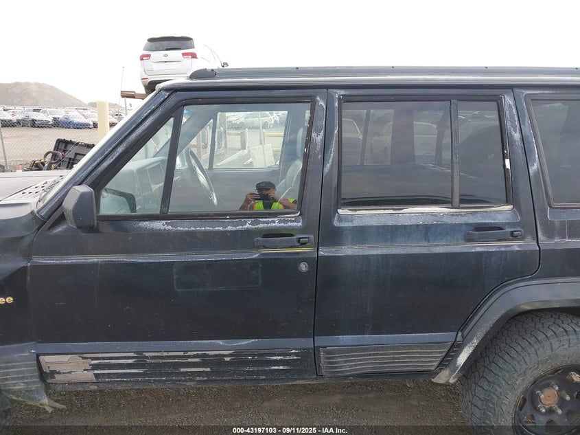 1996 Jeep Cherokee Country VIN: 1J4FN78S7TL227287 Lot: 43197103